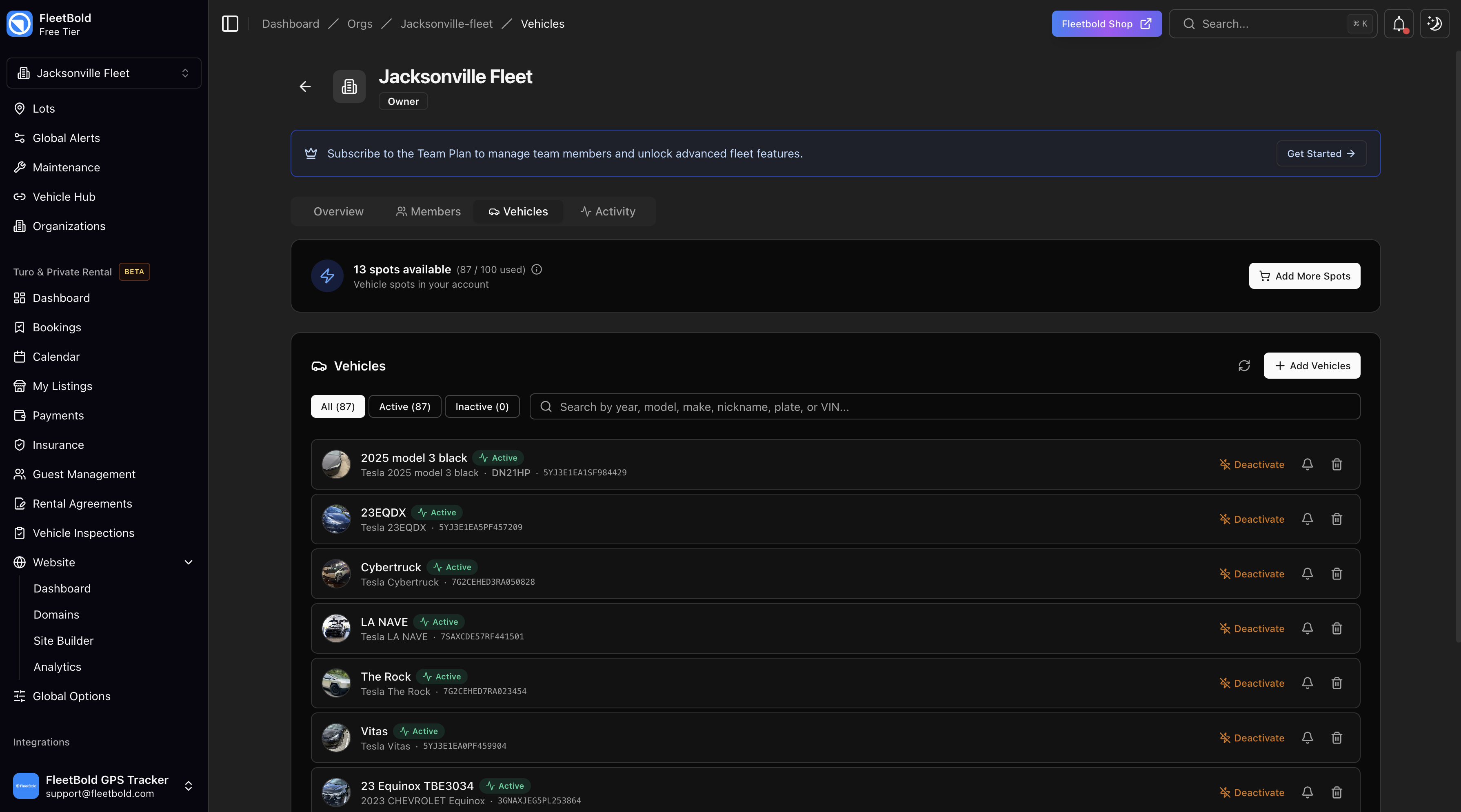 FleetBold fleet dashboard with live map